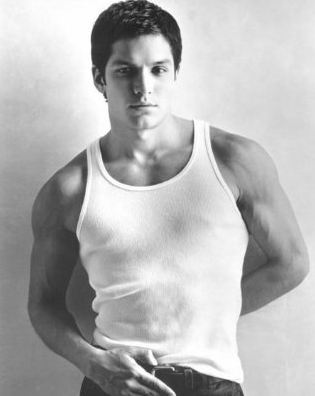 OMG, He's Naked: Nick Gonzalez - OMG.BLOG